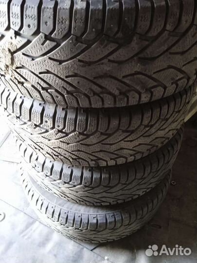 Matador MP 50 Sibir Ice 215/65 R16