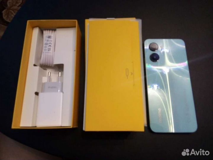Телефон Realme c33