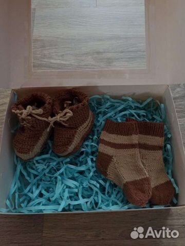 Пинетки и носочки вязаные, подарочный набор