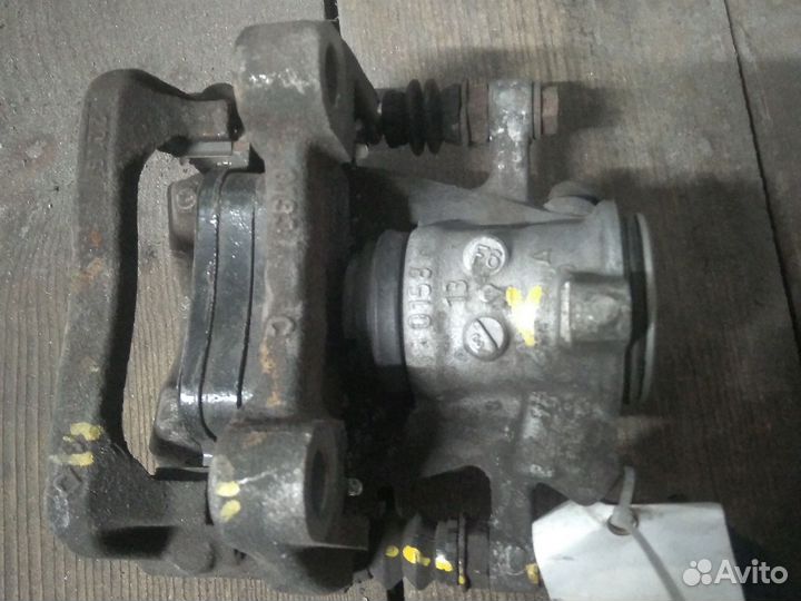 Суппорт задний правый mercedes W176