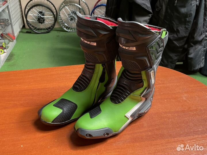 Мотоботы buse