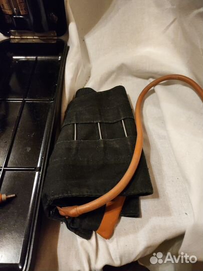 Тонометр в чехле (антикварный)