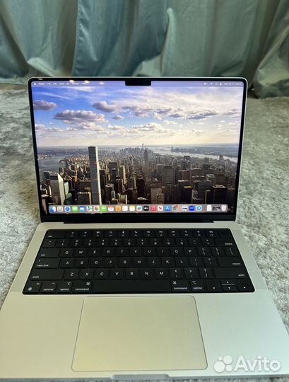 Apple MacBook Pro M1 2021