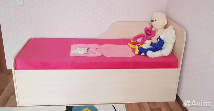 Детская кровать от 1 года с бортиками