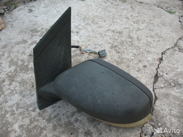 Зеркало левое с повторителем Ford Focus 2