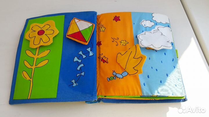 Развивающая книга Tiny love