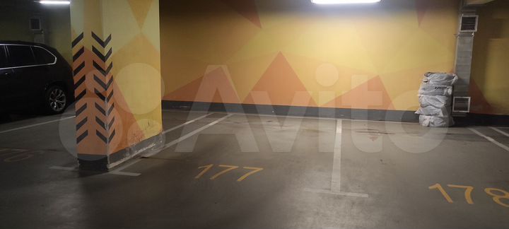 Машиноместо, 16 м²