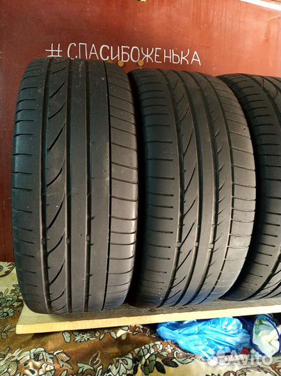 Bridgestone Potenza RE050A 235/45 R17 94W