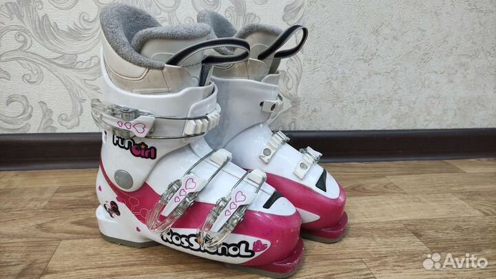 Горнолыжные ботинки детские