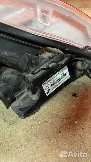 Фары передние ксенон Ford Focus 2