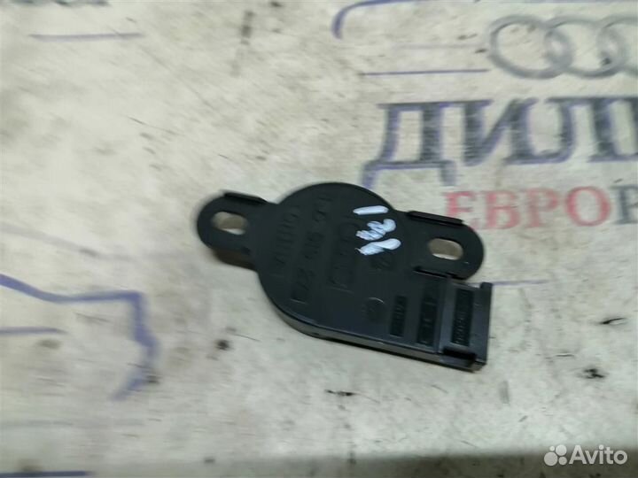 Динамик VW Touareg 2002-2010