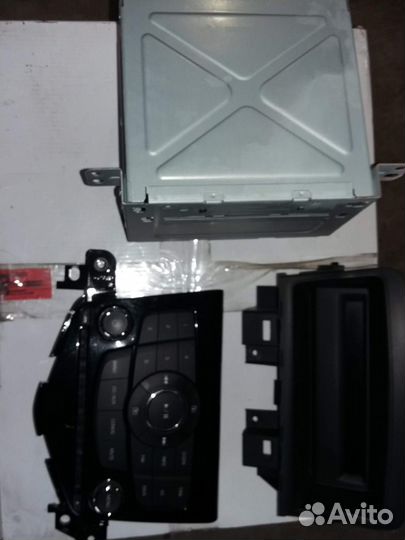 Штатная магнитола на chevrolet cruze