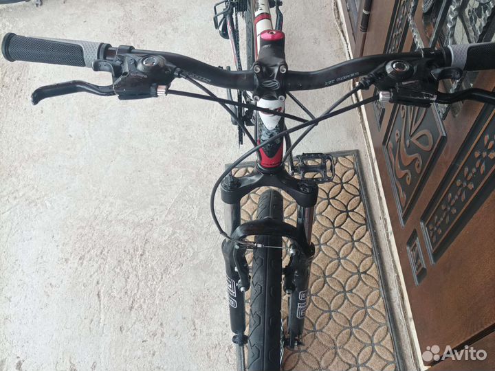 Велосипед jamis