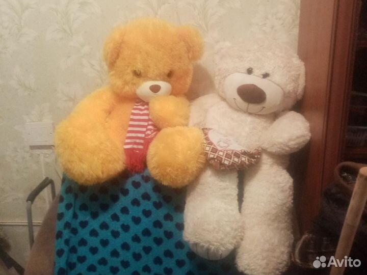 Большие плюшевые медведи