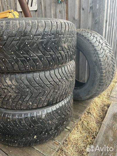 Nokian Tyres Hakkapeliitta 8 SUV 285/60 R18 116T