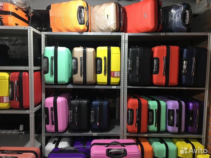 Чемодан ударопрочный, размер М (оранжевый)