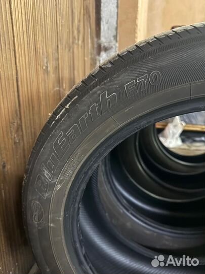 Yokohama BluEarth E70 215/55 R17