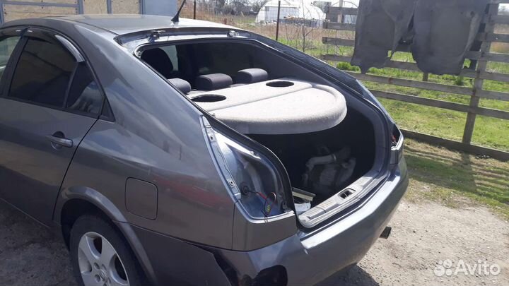 Задняя часть nissan primera P12 лифтбек