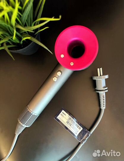 Фен Dyson supersonic