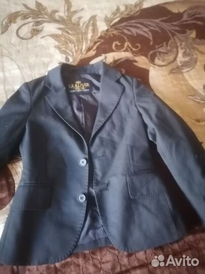Продам пиджак для мальчика