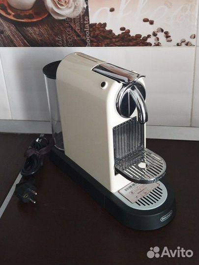 Кофеварка капсульная nespresso delonghi 165