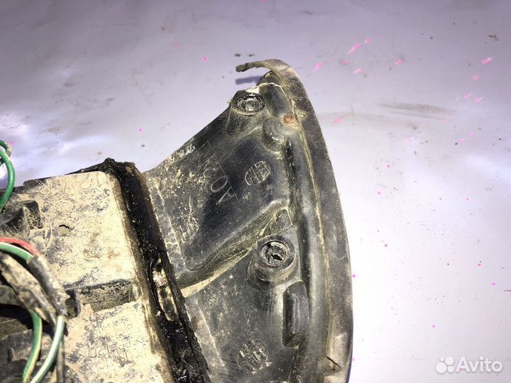 Стоп задний правый Nissan Maxima A32