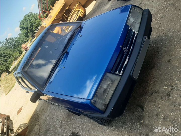 ВАЗ 21099 1.5 МТ, 2002, 100 000 км