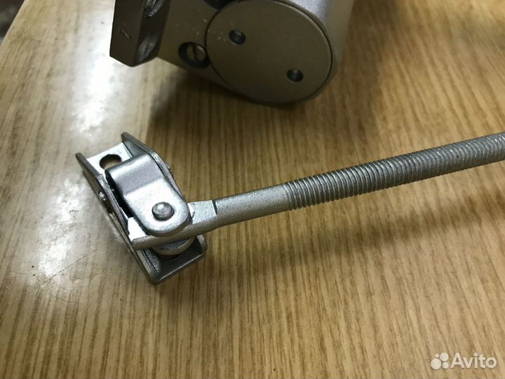 Дверной доводчик dorma TS-77 серый EN3 11336