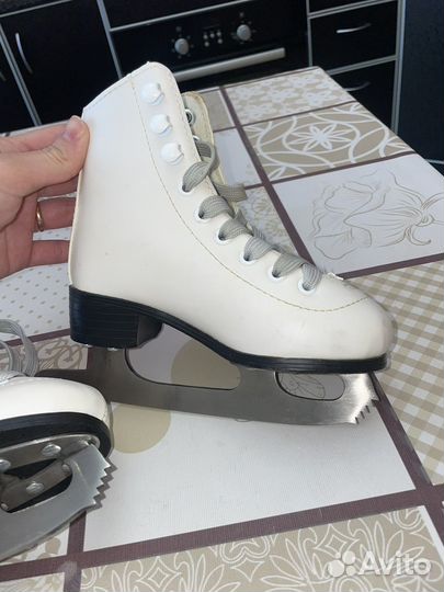 Коньки детские