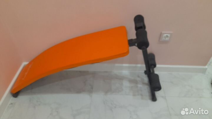 Фитнес скамья для жима и пресса