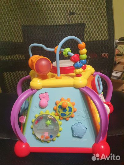 Развивающая игрушка бизиборд