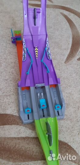 Трек Hot Wheels DHY27 серия молниеносные половинки