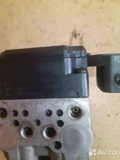 Блок Abs Toyota Mark II JZX110