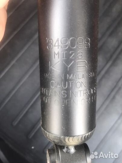 Б/У задний амортизатор на hyundai solaris