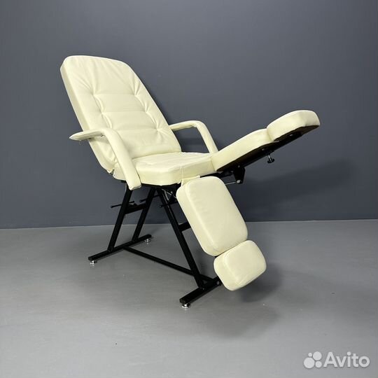 Кресло педикюрное с наклоном сиденья