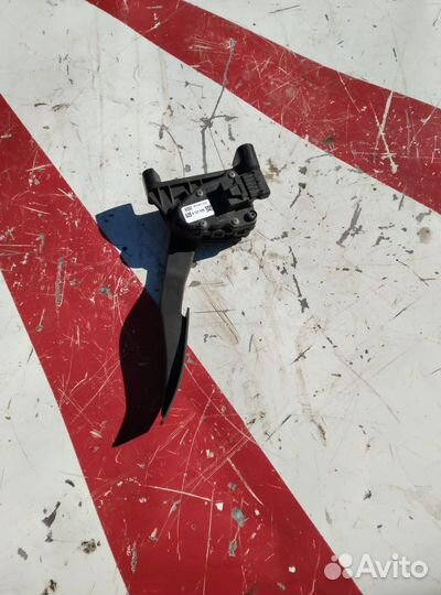 Электронная педаль opel astra н