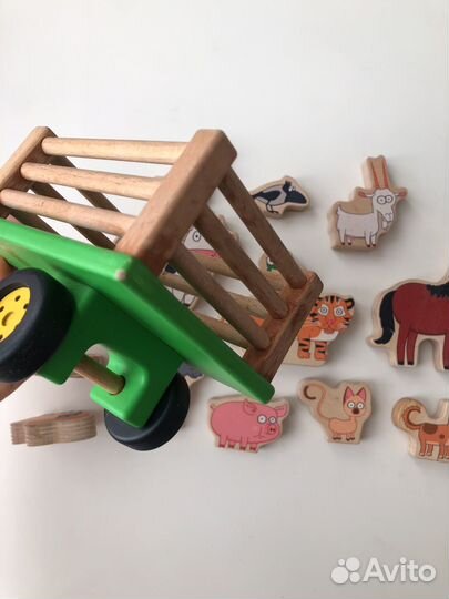 Синий трактор деревянный прицеп животные