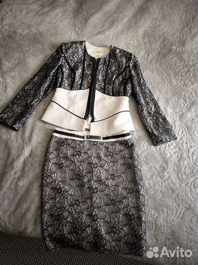 Костюм пиджак и юбка 44