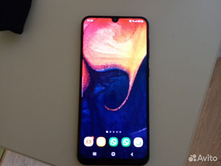 Samsung Galaxy A50, 4/64 ГБ