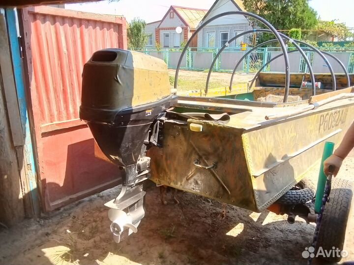 Продажа лодки с мотором