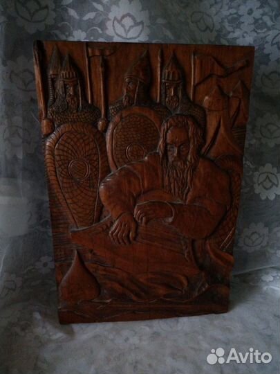 Картина по дереву