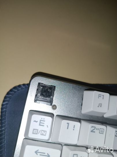 Механическая клавиатура белая 100