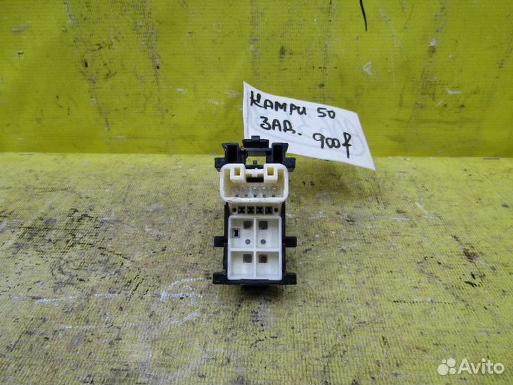 Кнопка стеклоподъёмника Toyota Camry 50 11-18 г 10