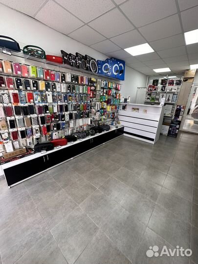 Магазин техники и акссесуаров T-store