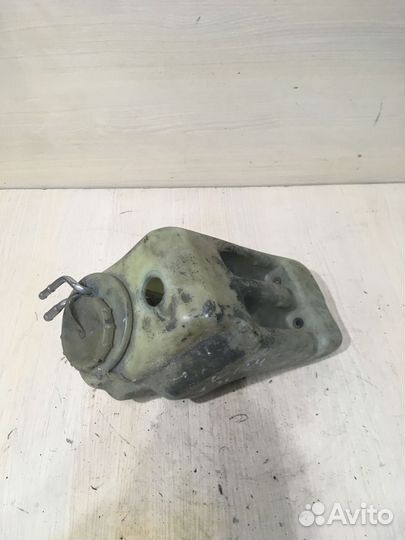 Бачок омывателя лобового стекла Mercedes W124