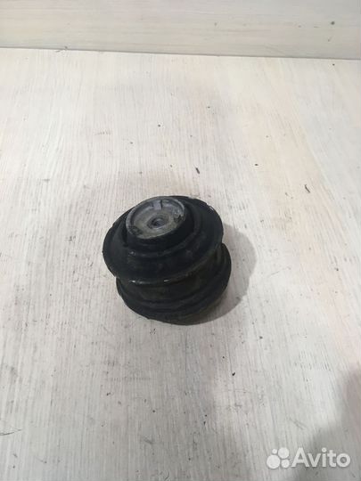 Подушка двигателя Мерседес W203 М111