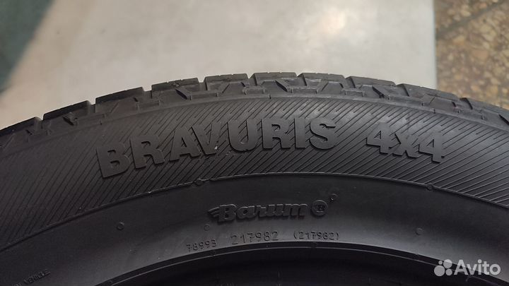 Barum Bravuris 4x4 235/60 R18 107V