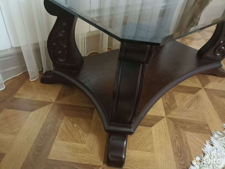 Журнальный стол
