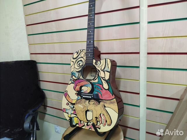Гитара профессиональная