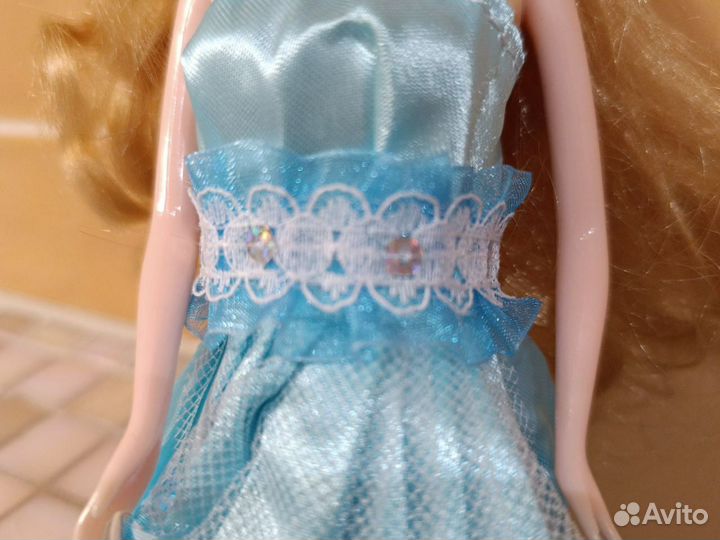 Кукла Барби